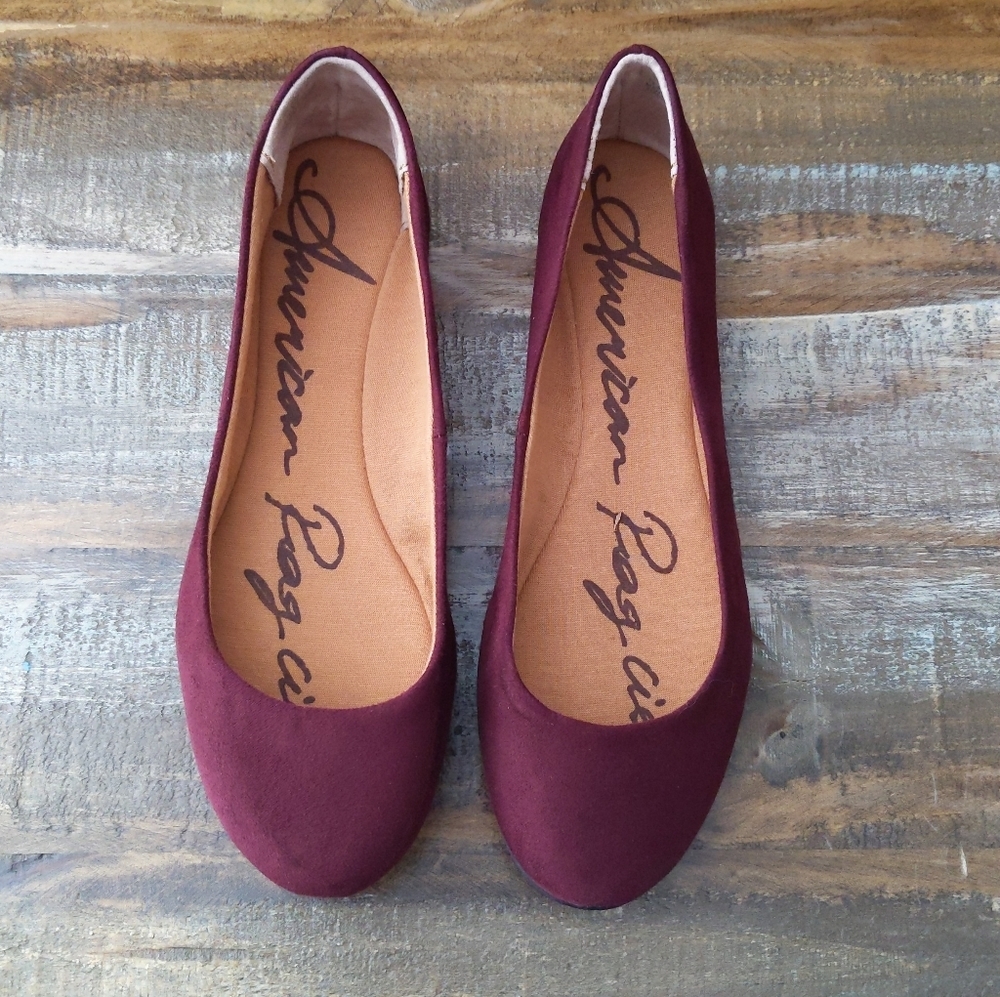 🆕🌿MAROON FLATS🌿 - Picture 3 of 9